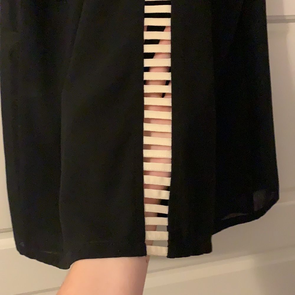 Black sheer tank. Size small - Picture 5 of 5